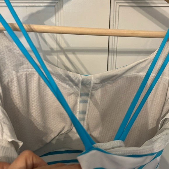 Lululemon Yoga Top - Picture 4 of 7